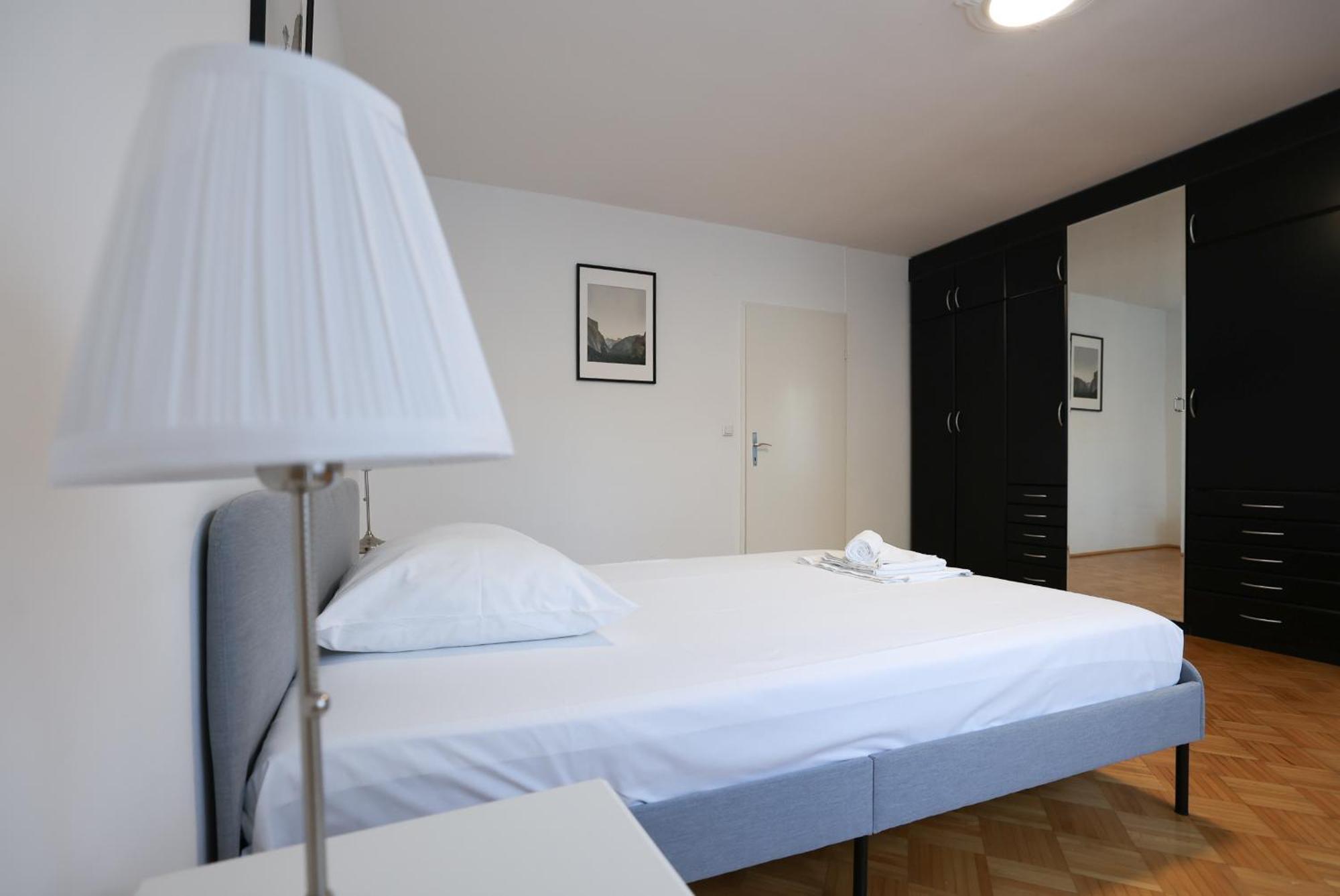 Retro Apartment In The City Center. Βιέννη Εξωτερικό φωτογραφία